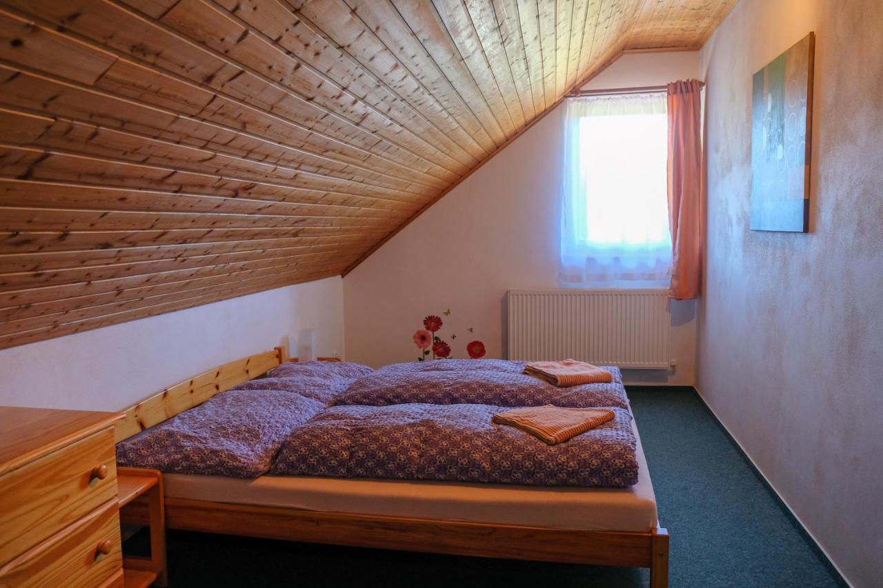 Horska Kvilda - Ubytovani U Chvalu Bagian luar foto