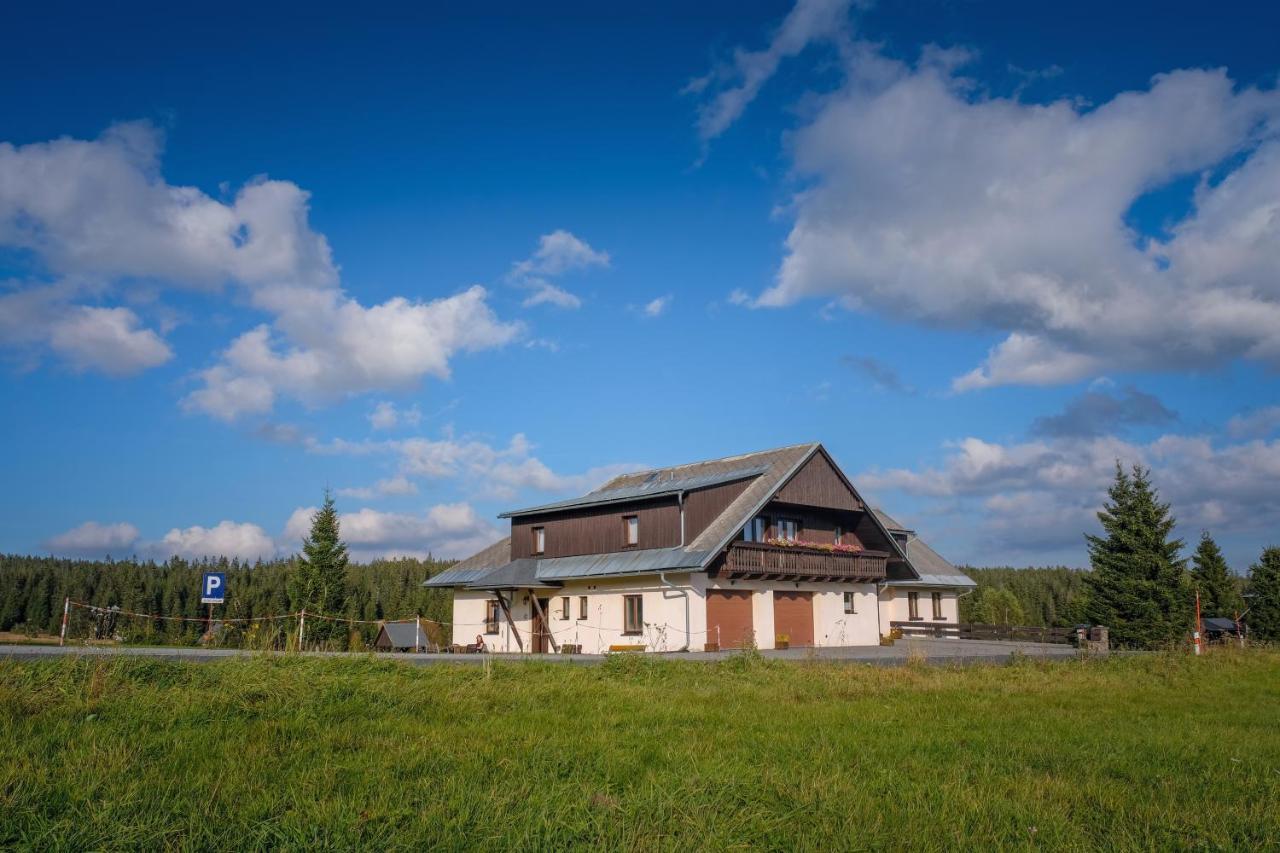 Horska Kvilda - Ubytovani U Chvalu Bagian luar foto